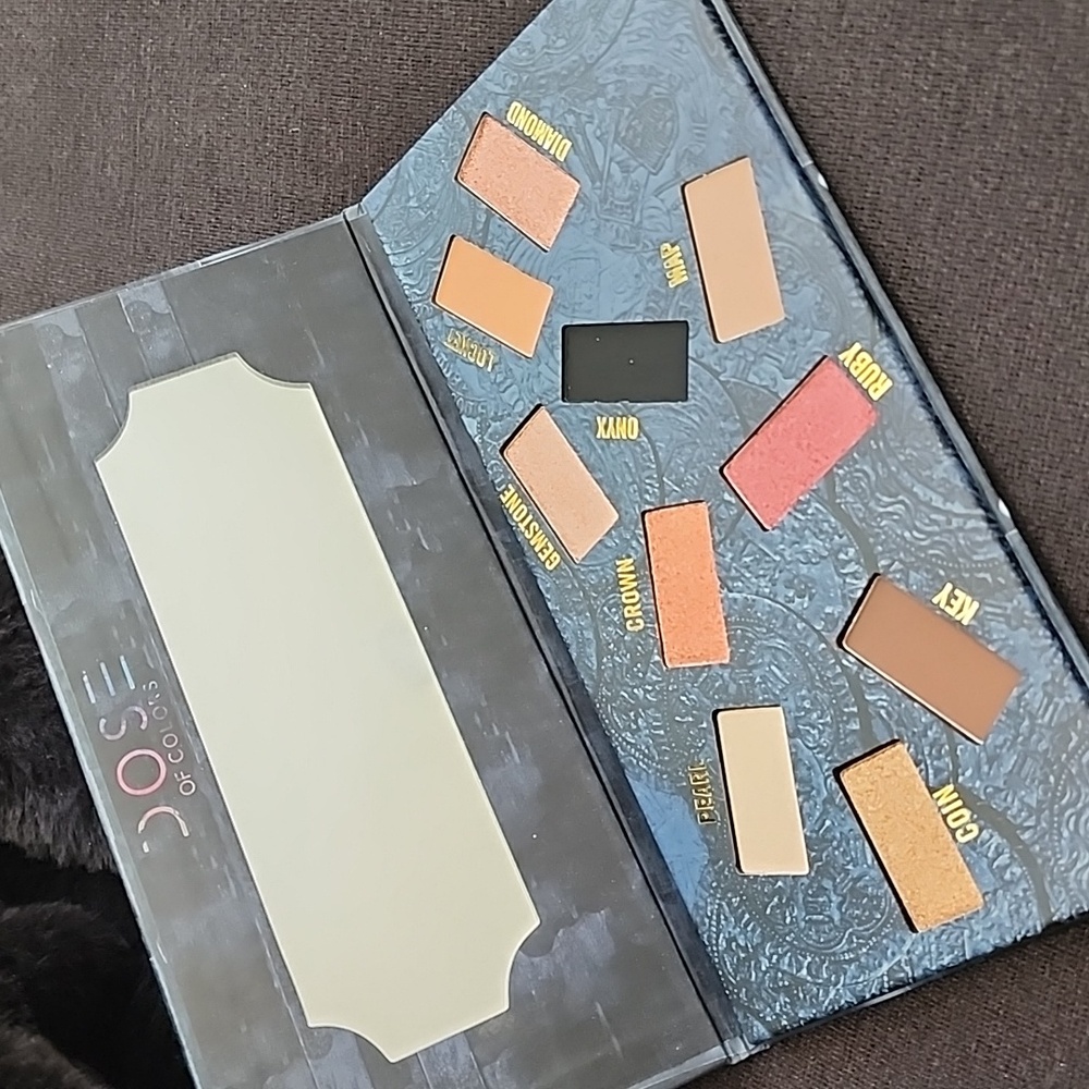 Dose of Colors - Hidden Treasure Eyeshadow Palette